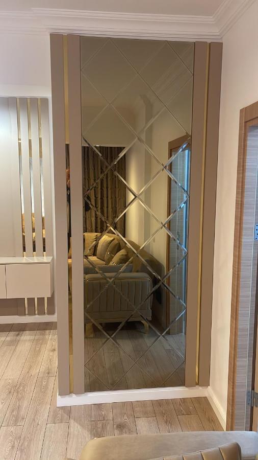 Elegant Suite - Titan Park Bukarest Eksteriør billede