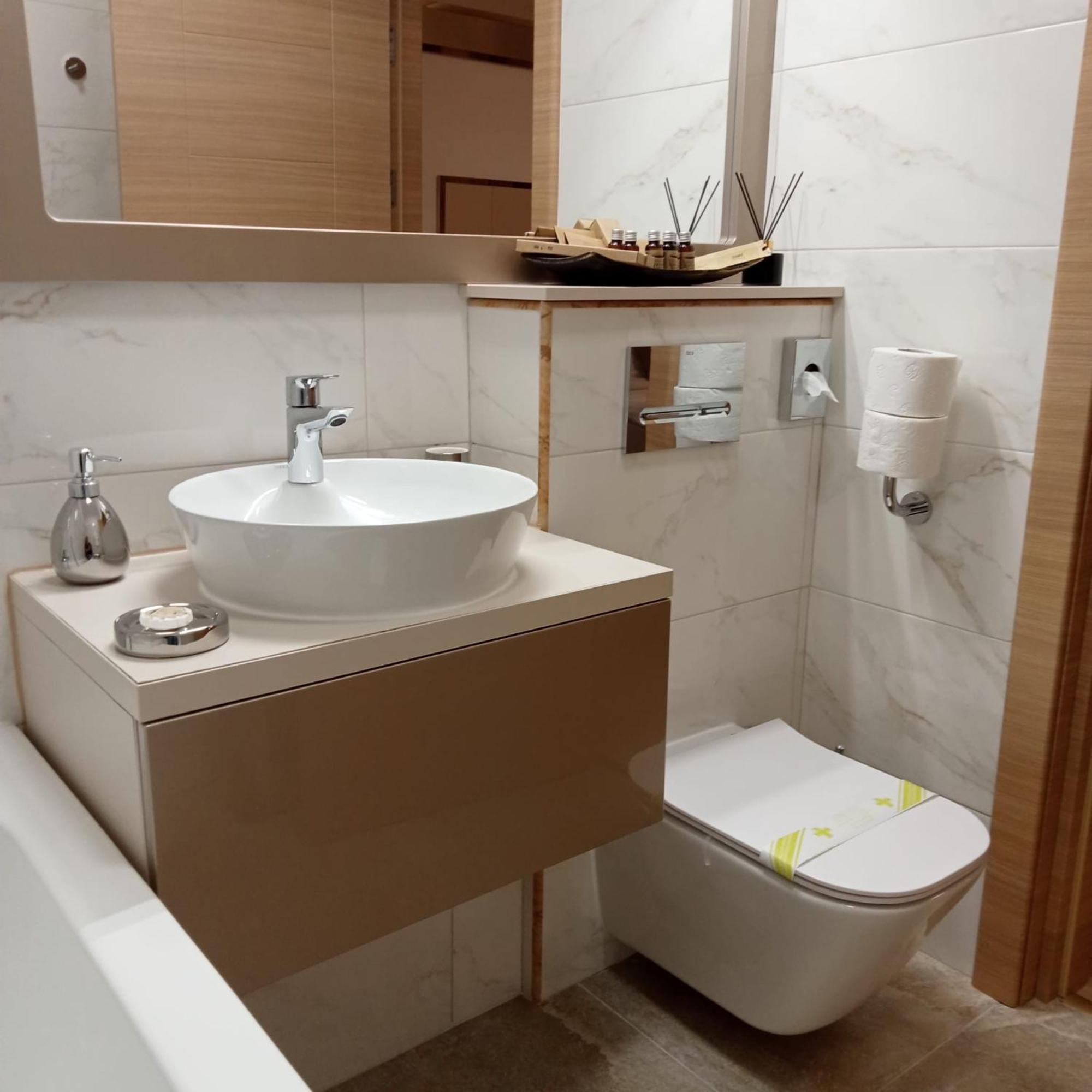 Elegant Suite - Titan Park Bukarest Eksteriør billede