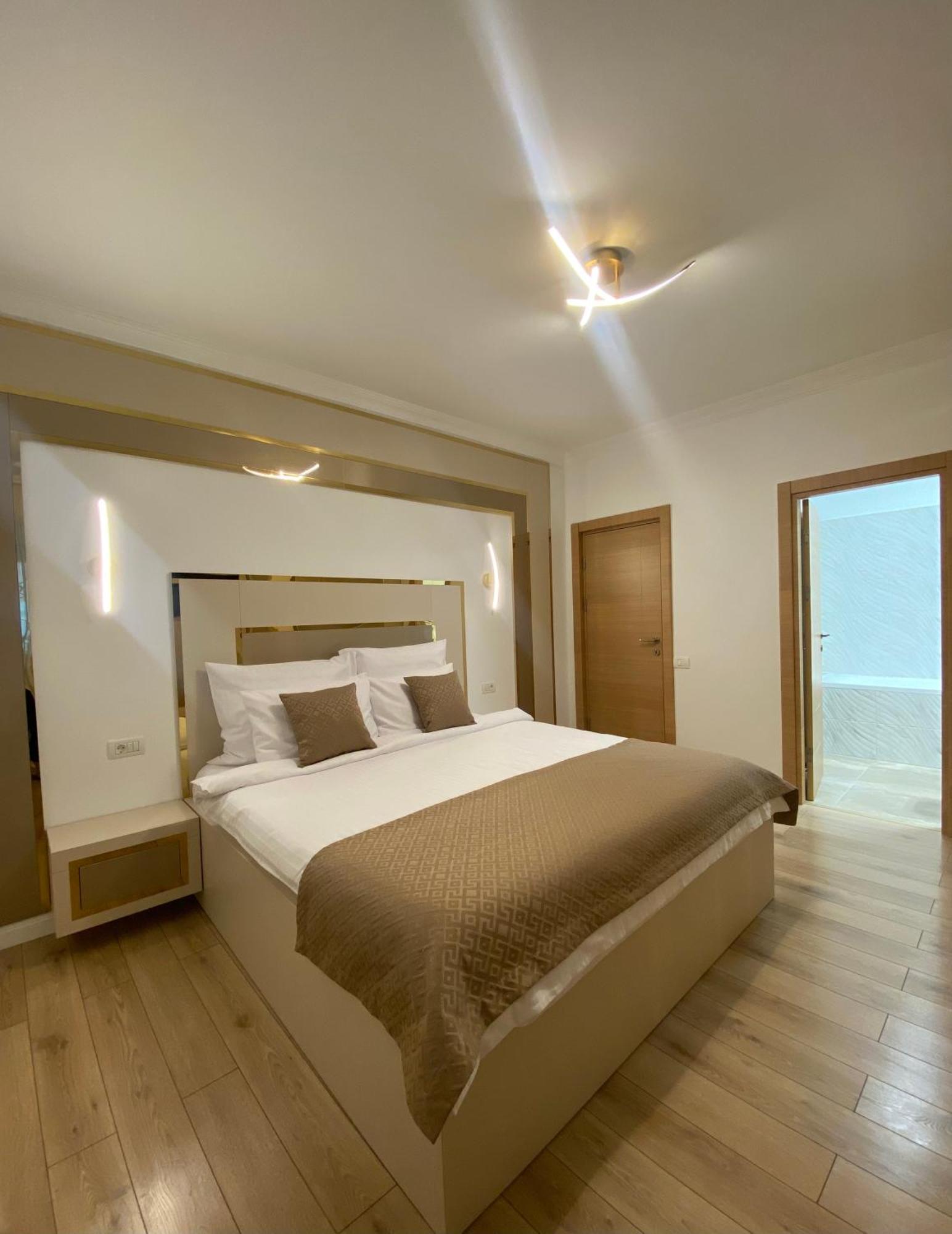 Elegant Suite - Titan Park Bukarest Eksteriør billede