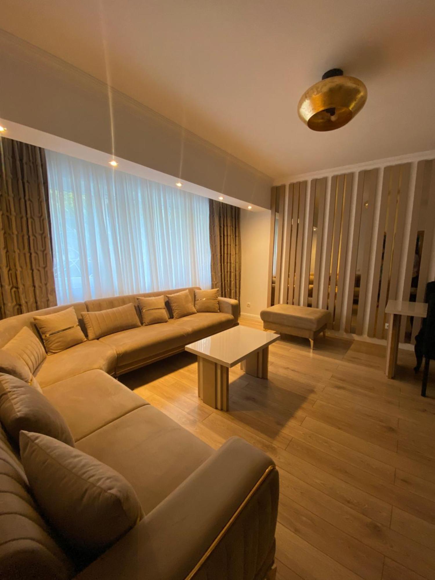 Elegant Suite - Titan Park Bukarest Eksteriør billede